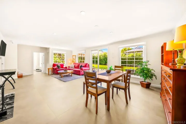 1380 Park 1/2, La Jolla, California 92037