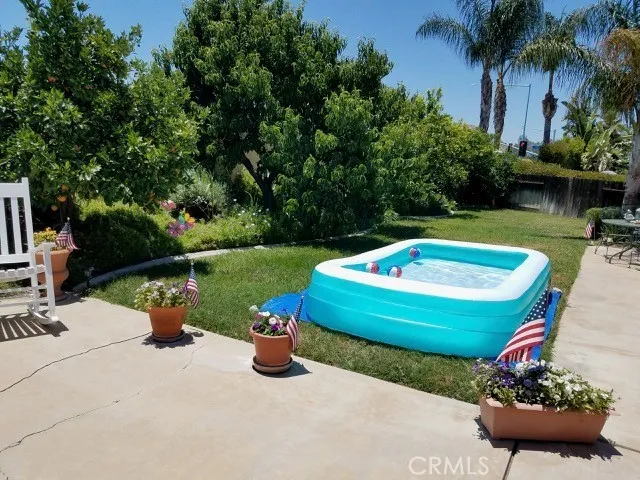 30904 Long Point Drive, Canyon Lake, California 92587