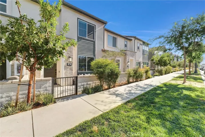 3662 E Moonlight 82, Ontario, California 91761