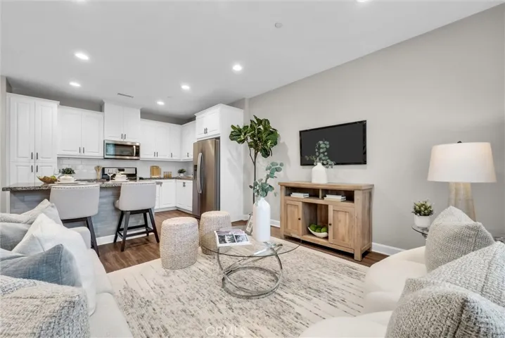 3662 E Moonlight 82, Ontario, California 91761