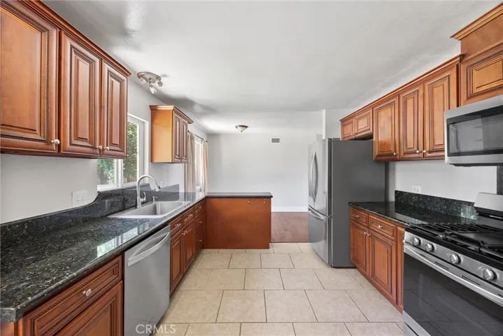 907 W Olive Avenue, Redlands, California 92373