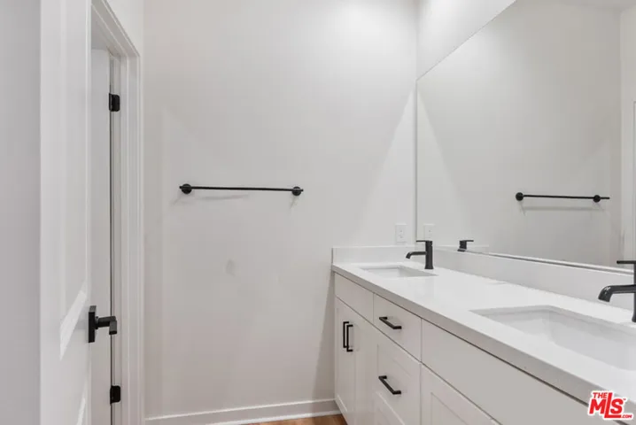18130 Radiance Lane, Santa Clarita, California 91350