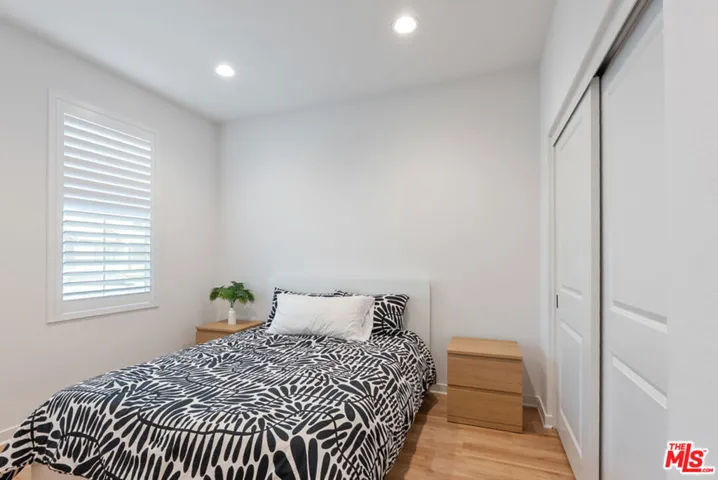 18130 Radiance Lane, Santa Clarita, California 91350