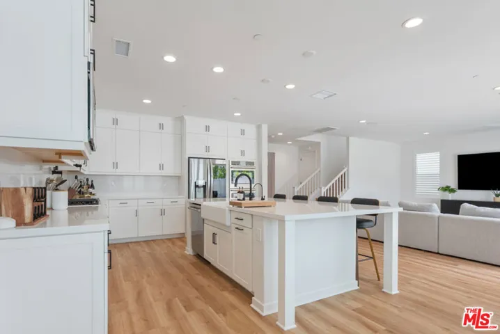 18130 Radiance Lane, Santa Clarita, California 91350