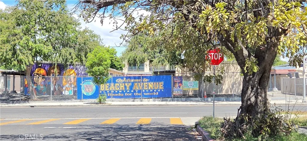 9646 Sandusky Avenue, Arleta, California 91331