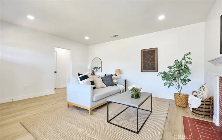 11203 Muller, Downey, California 90241