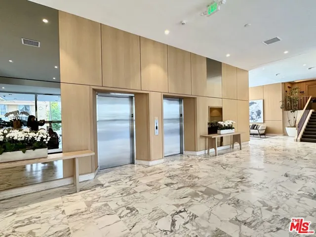 999 N Doheny Drive 406, West Hollywood, California 90069