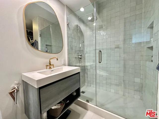 999 N Doheny Drive 406, West Hollywood, California 90069