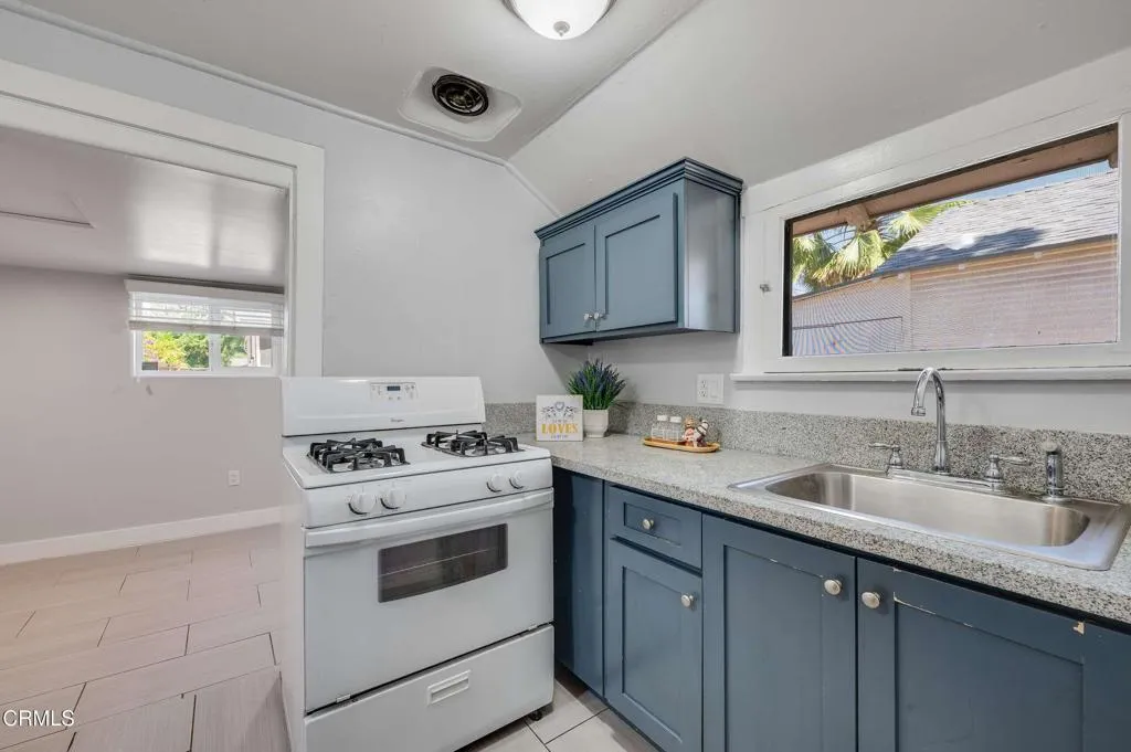 580_N_1st_Ave_ Upland California 32