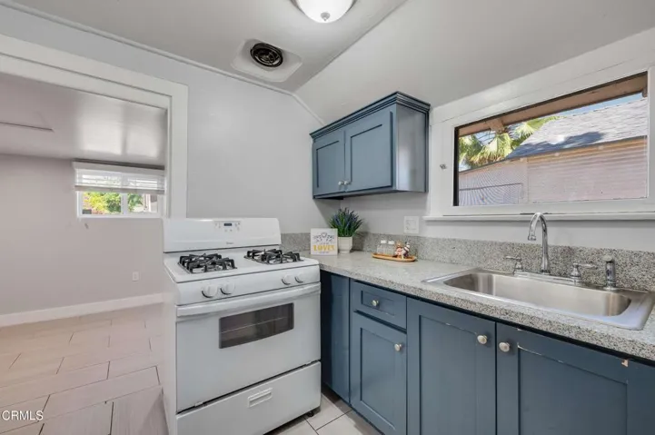 580_N_1st_Ave_ Upland California 32