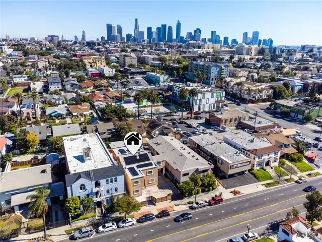 136 N Rampart Boulevard 3, Los Angeles, California 90026