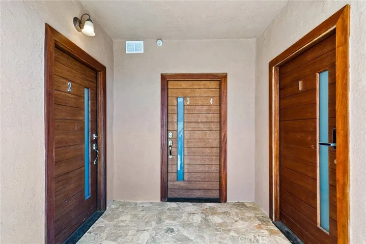 136 N Rampart Boulevard 3, Los Angeles, California 90026