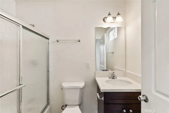 136 N Rampart Boulevard 3, Los Angeles, California 90026