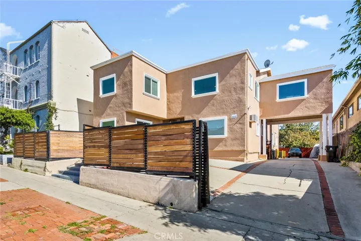 136 N Rampart Boulevard 3, Los Angeles, California 90026