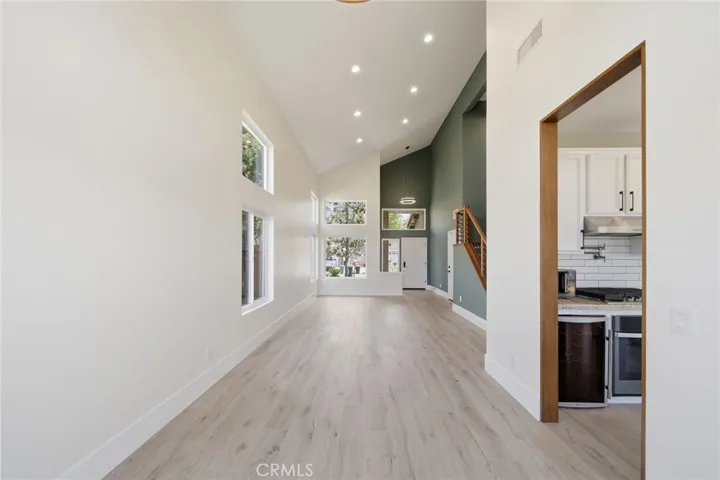 31509 Stoney Creek, Lake Elsinore, California 92532