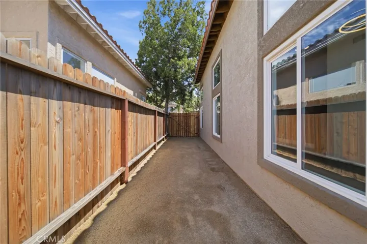 31509 Stoney Creek, Lake Elsinore, California 92532