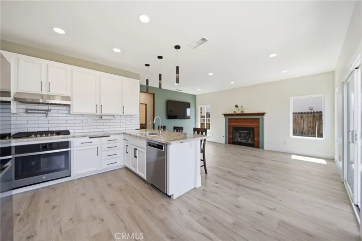 31509 Stoney Creek, Lake Elsinore, California 92532
