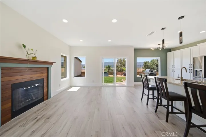 31509 Stoney Creek, Lake Elsinore, California 92532