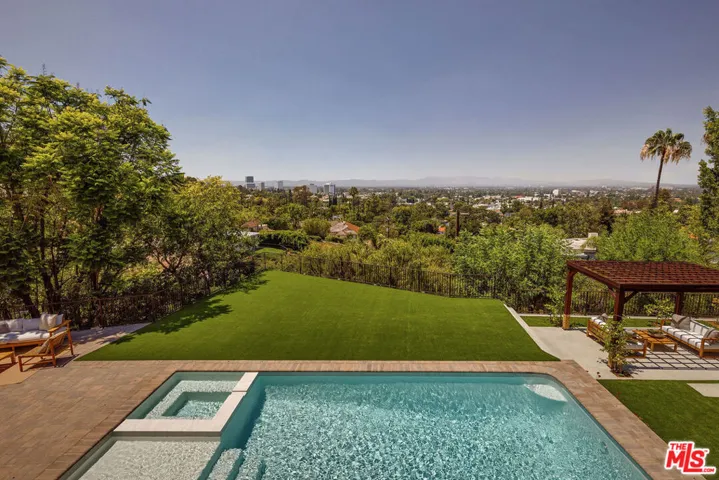 14242 Valley Vista Boulevard, Los Angeles, California 91423
