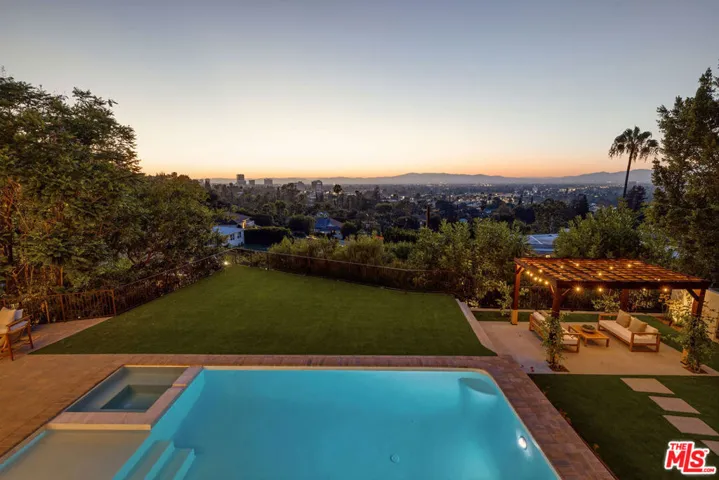 14242 Valley Vista Boulevard, Los Angeles, California 91423