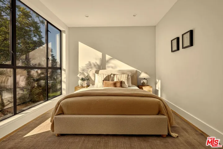 14242 Valley Vista Boulevard, Los Angeles, California 91423