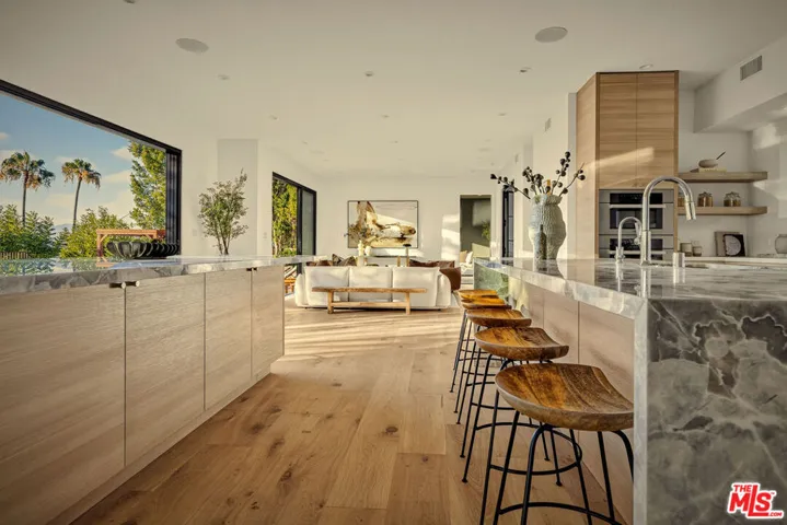14242 Valley Vista Boulevard, Los Angeles, California 91423