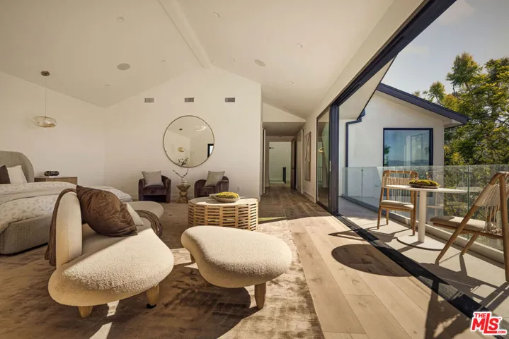 14242 Valley Vista Boulevard, Los Angeles, California 91423