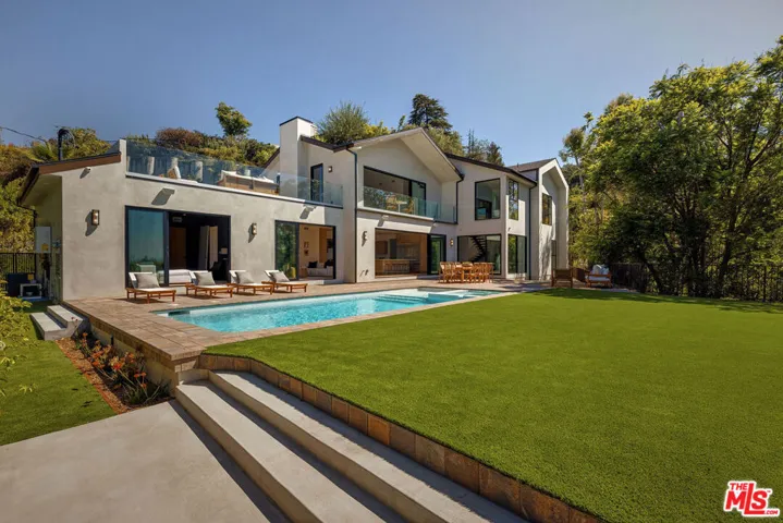 14242 Valley Vista Boulevard, Los Angeles, California 91423