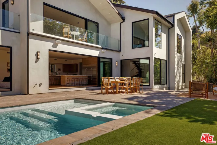 14242 Valley Vista Boulevard, Los Angeles, California 91423