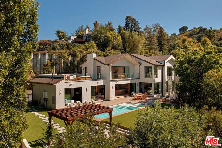 14242 Valley Vista Boulevard, Los Angeles, California 91423