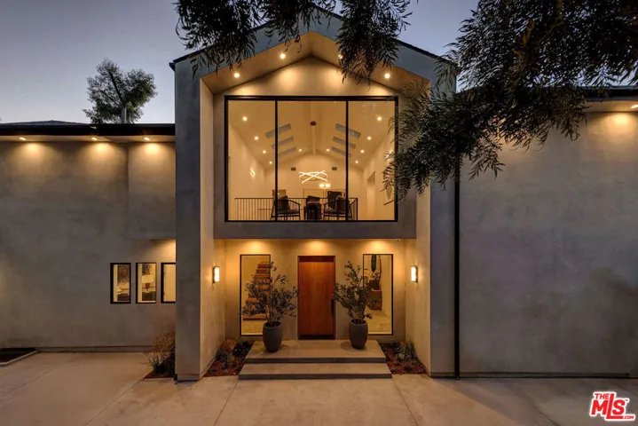 14242 Valley Vista Boulevard, Los Angeles, California 91423