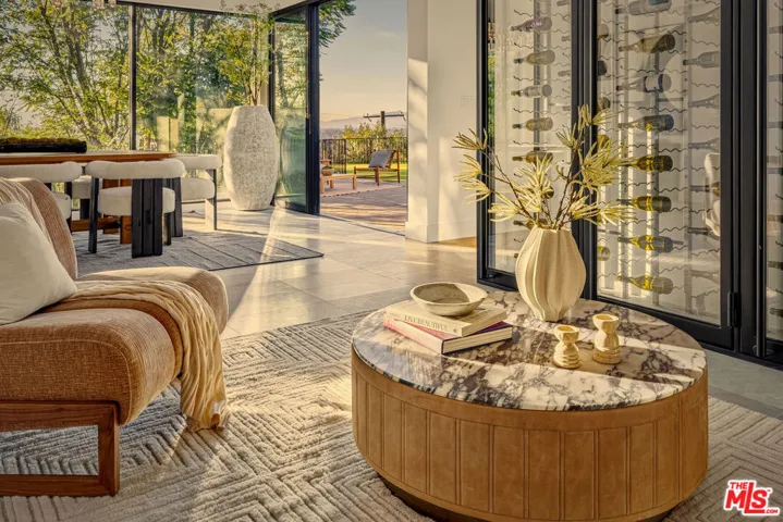 14242 Valley Vista Boulevard, Los Angeles, California 91423