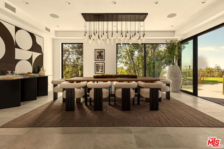 14242 Valley Vista Boulevard, Los Angeles, California 91423