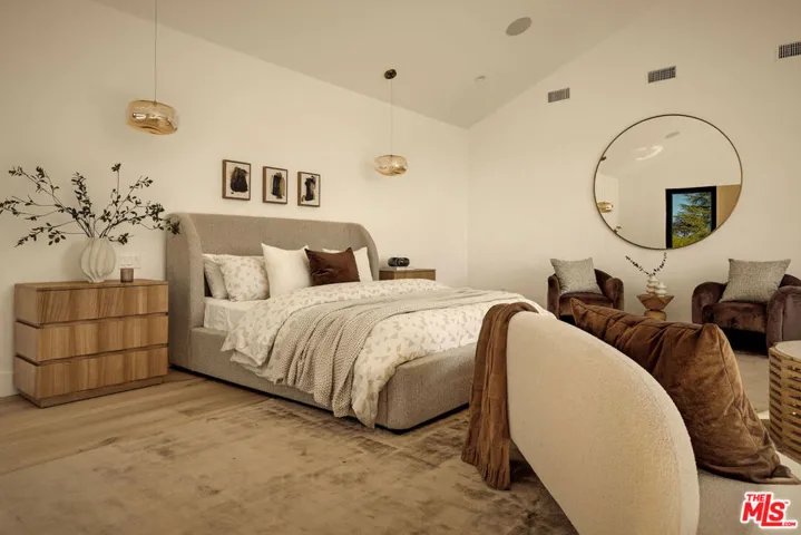 14242 Valley Vista Boulevard, Los Angeles, California 91423