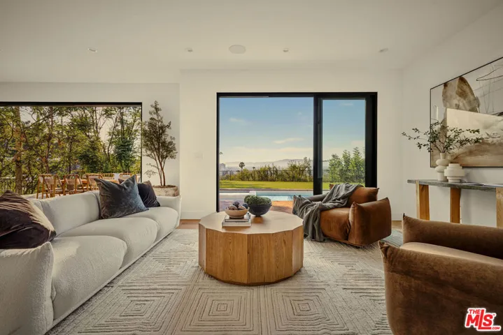 14242 Valley Vista Boulevard, Los Angeles, California 91423