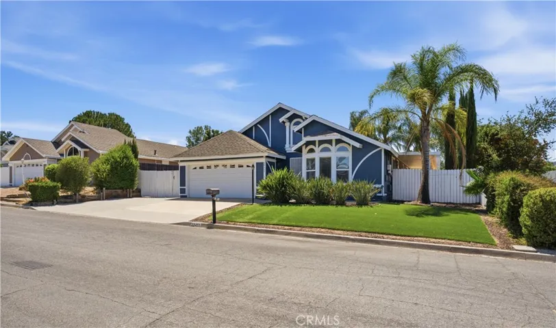 33455 Hidden Hollow Drive, Wildomar, California 92595