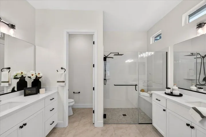 2006 Red Oak Drive, Hollister, California 95023
