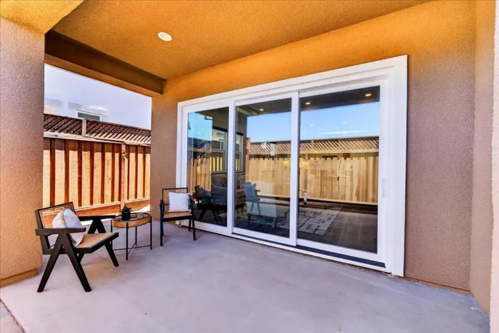 2006 Red Oak Drive, Hollister, California 95023