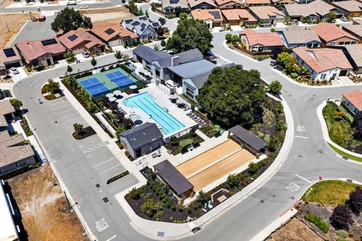 2006 Red Oak Drive, Hollister, California 95023