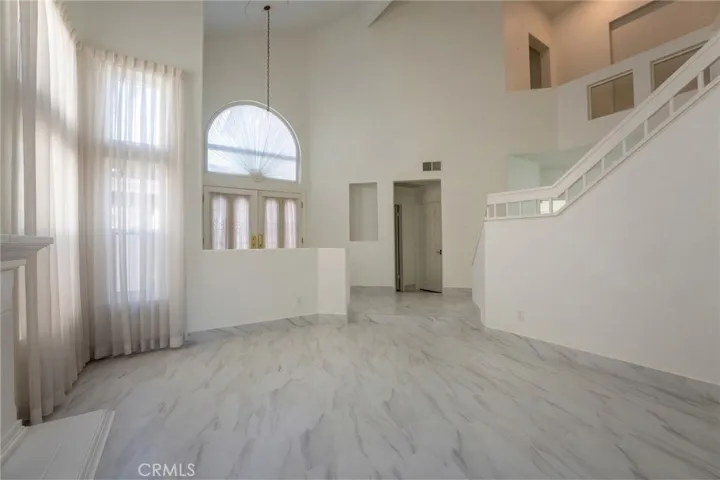 518 S Laureltree, Anaheim Hills, California 92808