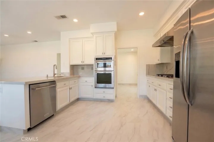 518 S Laureltree, Anaheim Hills, California 92808