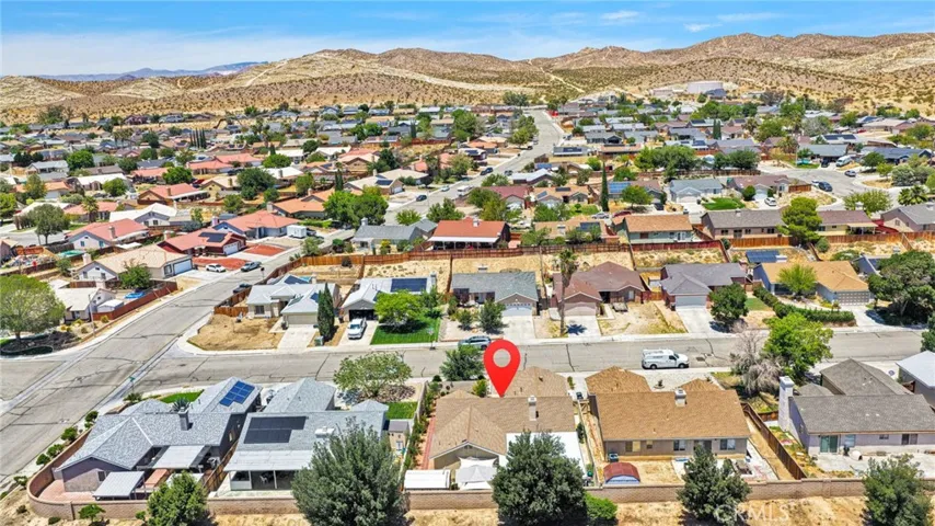 1116 Oakwood Lane, Rosamond, California 93560