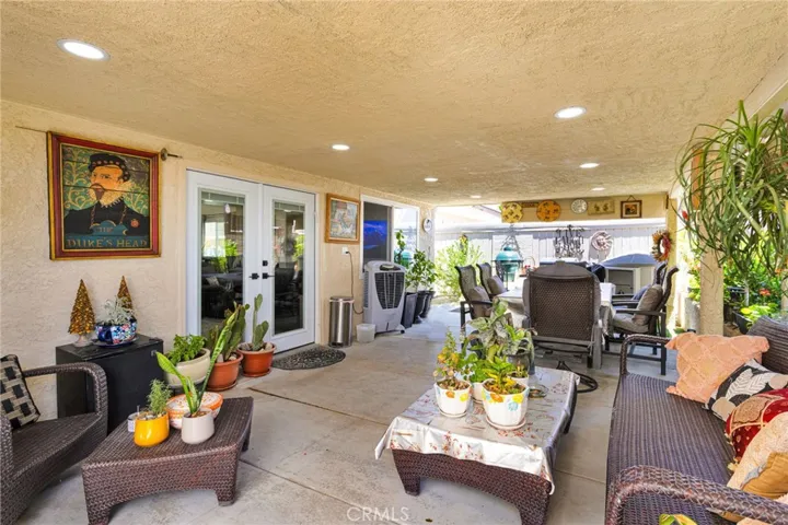 1116 Oakwood Lane, Rosamond, California 93560