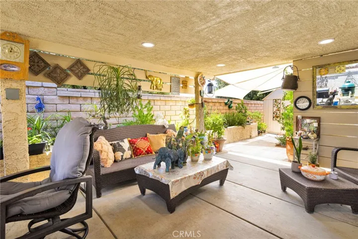 1116 Oakwood Lane, Rosamond, California 93560