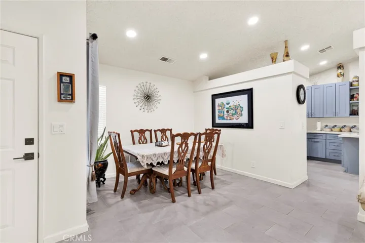 1116 Oakwood Lane, Rosamond, California 93560