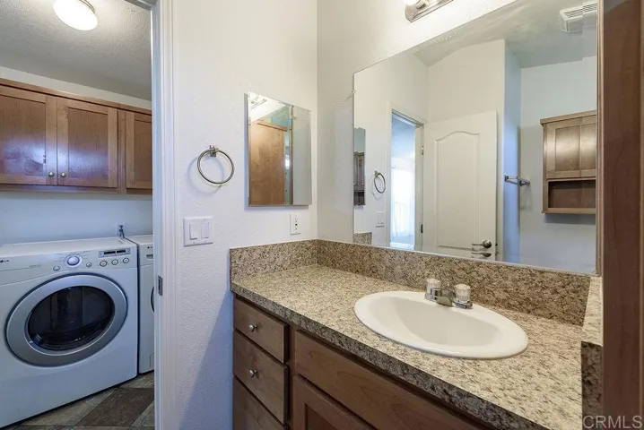 8213 Sunset Road, Lakeside, California 92040