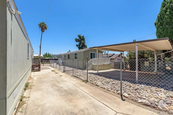 8213 Sunset Road, Lakeside, California 92040