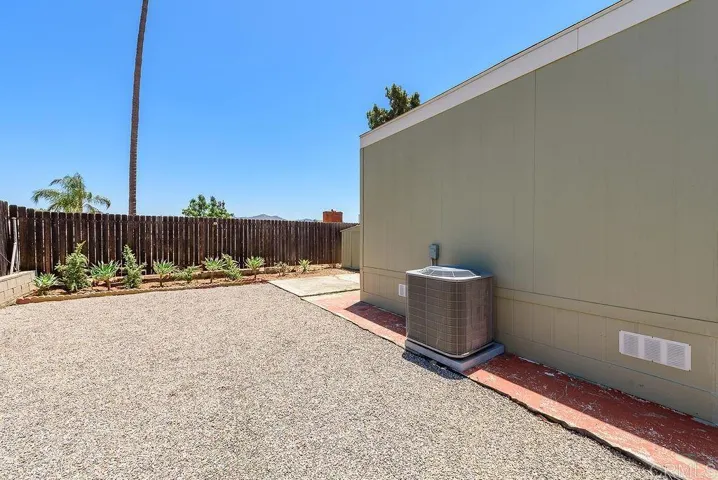 8213 Sunset Road, Lakeside, California 92040