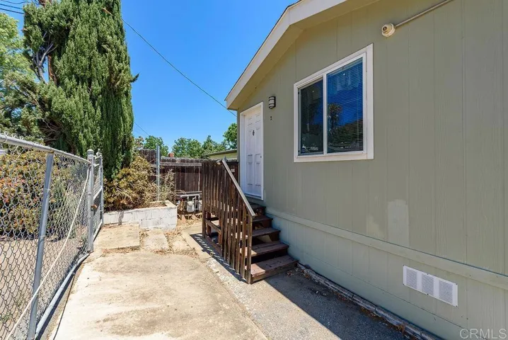 8213 Sunset Road, Lakeside, California 92040