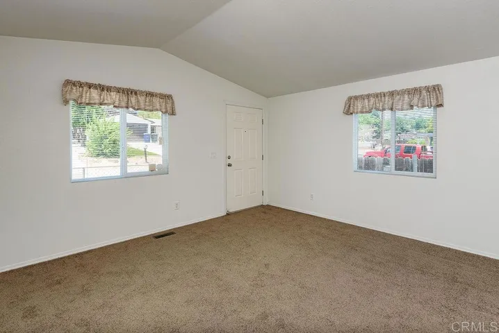 8213 Sunset Road, Lakeside, California 92040